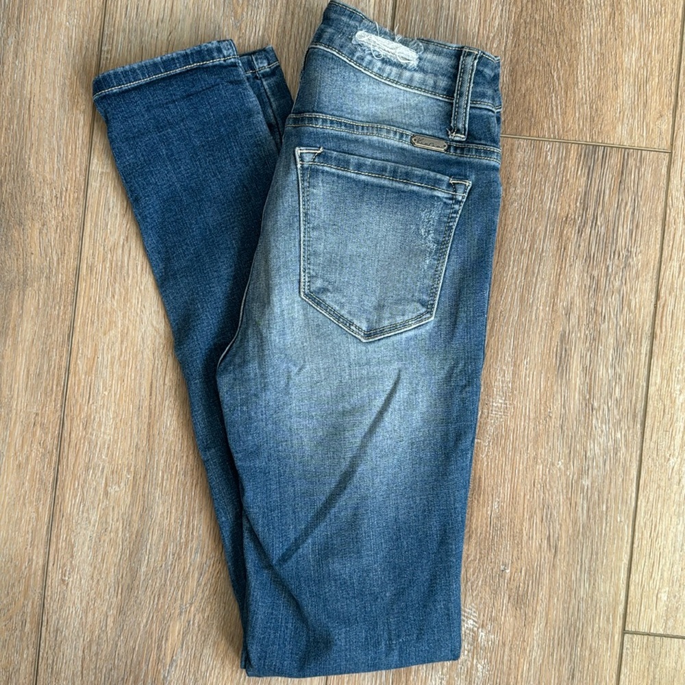 KanCan ripped jeans